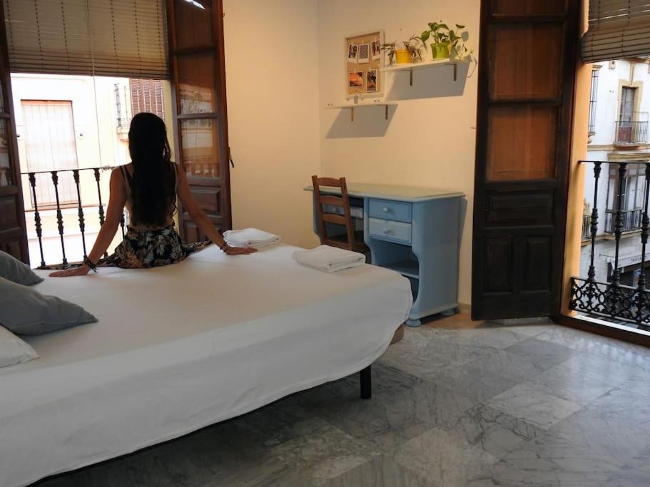 Apartamento En Sevilla Centro Con Vistas A La Plaza Alameda De Hercules - Hasta 6 Personas Buitenkant foto